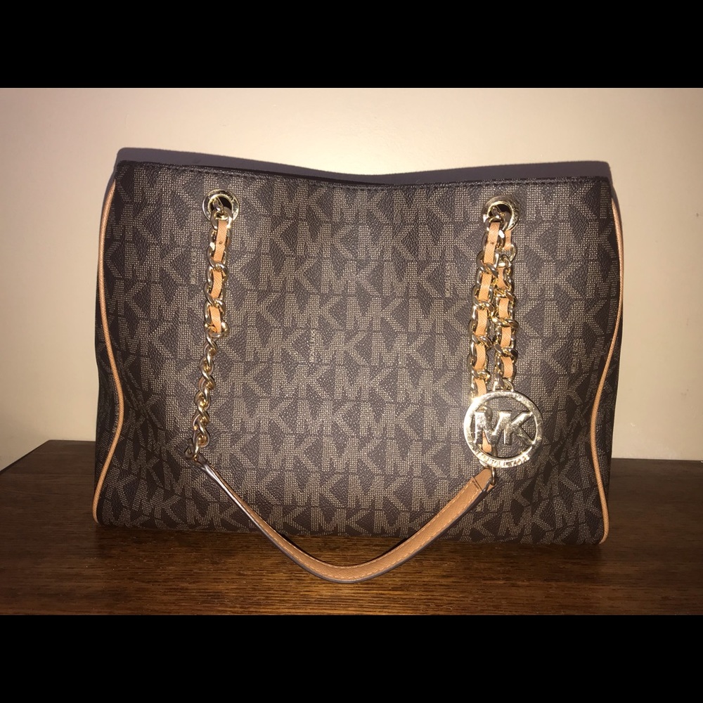 ‼️SOLD‼️Authentic Michael Kors Susannah Tote